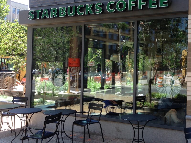 Kahve fiyatları düşerken Starbucks neden zam peşinde! 1